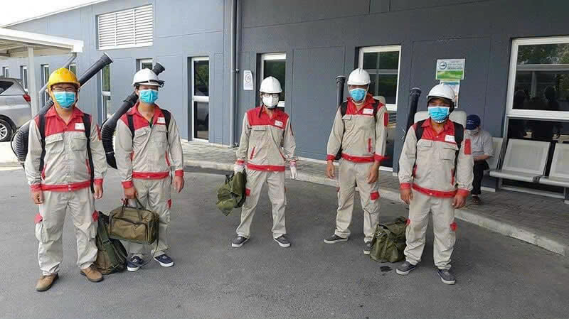Đội ngũ vệ sinh nhà Xuyên Việt Group tại Ba Đình