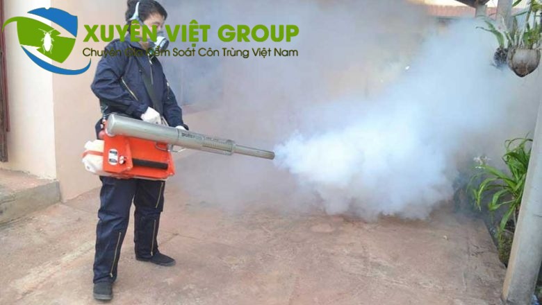 Phun thuốc diệt mỗi phòng bệnh sốt xuất huyết tại Hà Nội