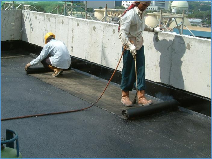 Thi công chống thấm sân thượng tại Cầu Giấy bằng màng khò nóng