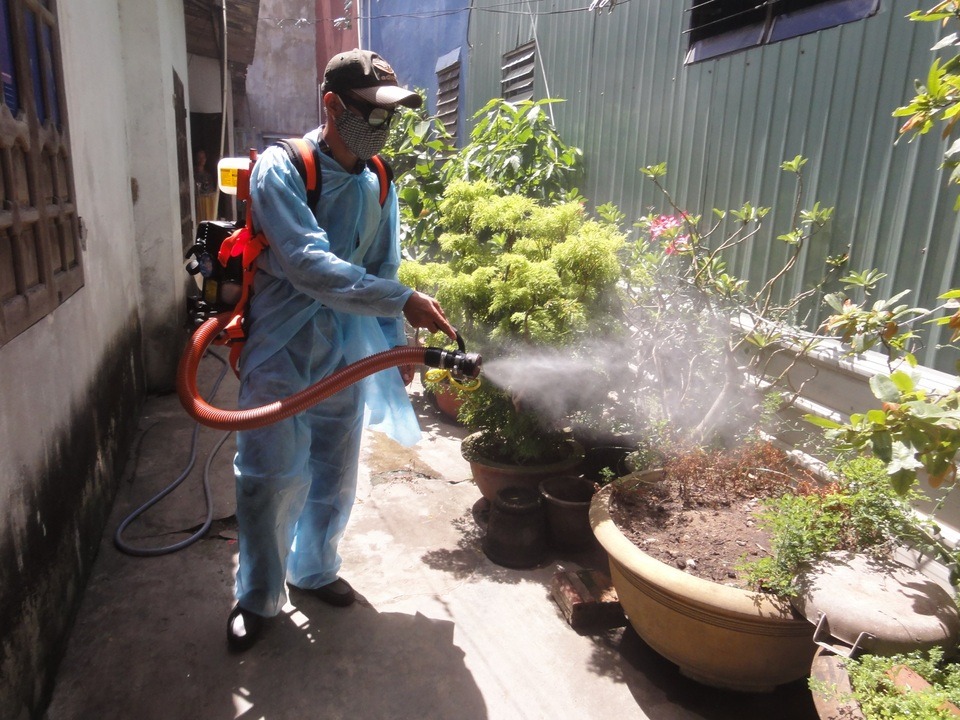 Xuyên Việt Group xử lý ruồi cống, ruồi nhà tại quận Hai Bà Trưng tận gốc