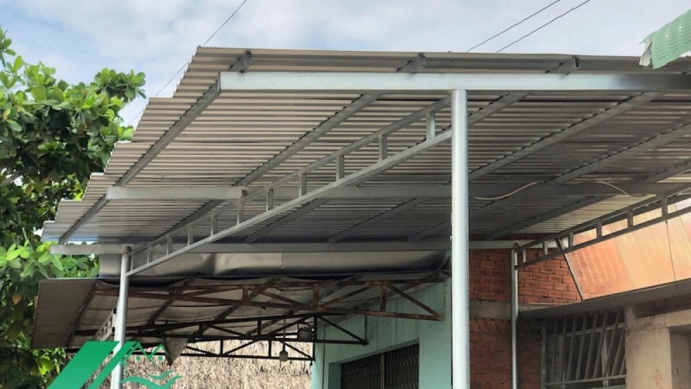 Làm mái tôn chống nóng nhà phố Hà Nội giảm nhiệt mùa hè