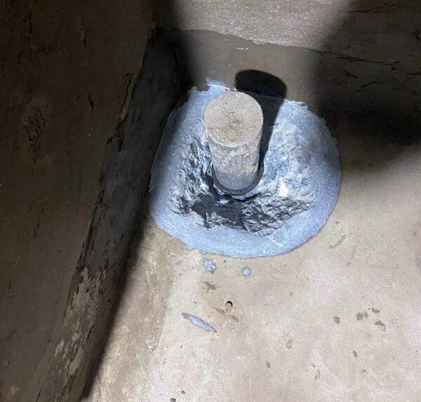 Xử lý cổ ống xuyên sàn bằng Sika tại Đan Phượng