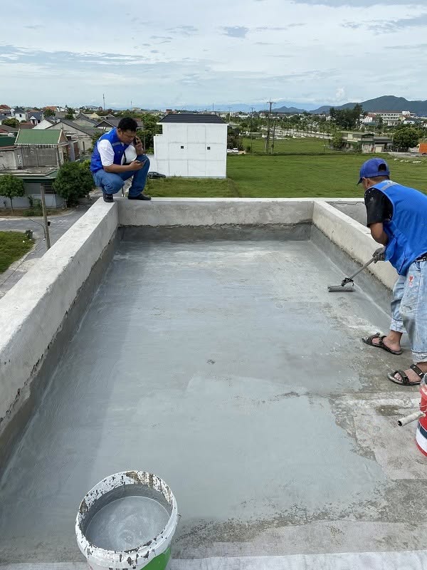 Xử lý nứt mái bê tông và chống thấm tại Quận 4