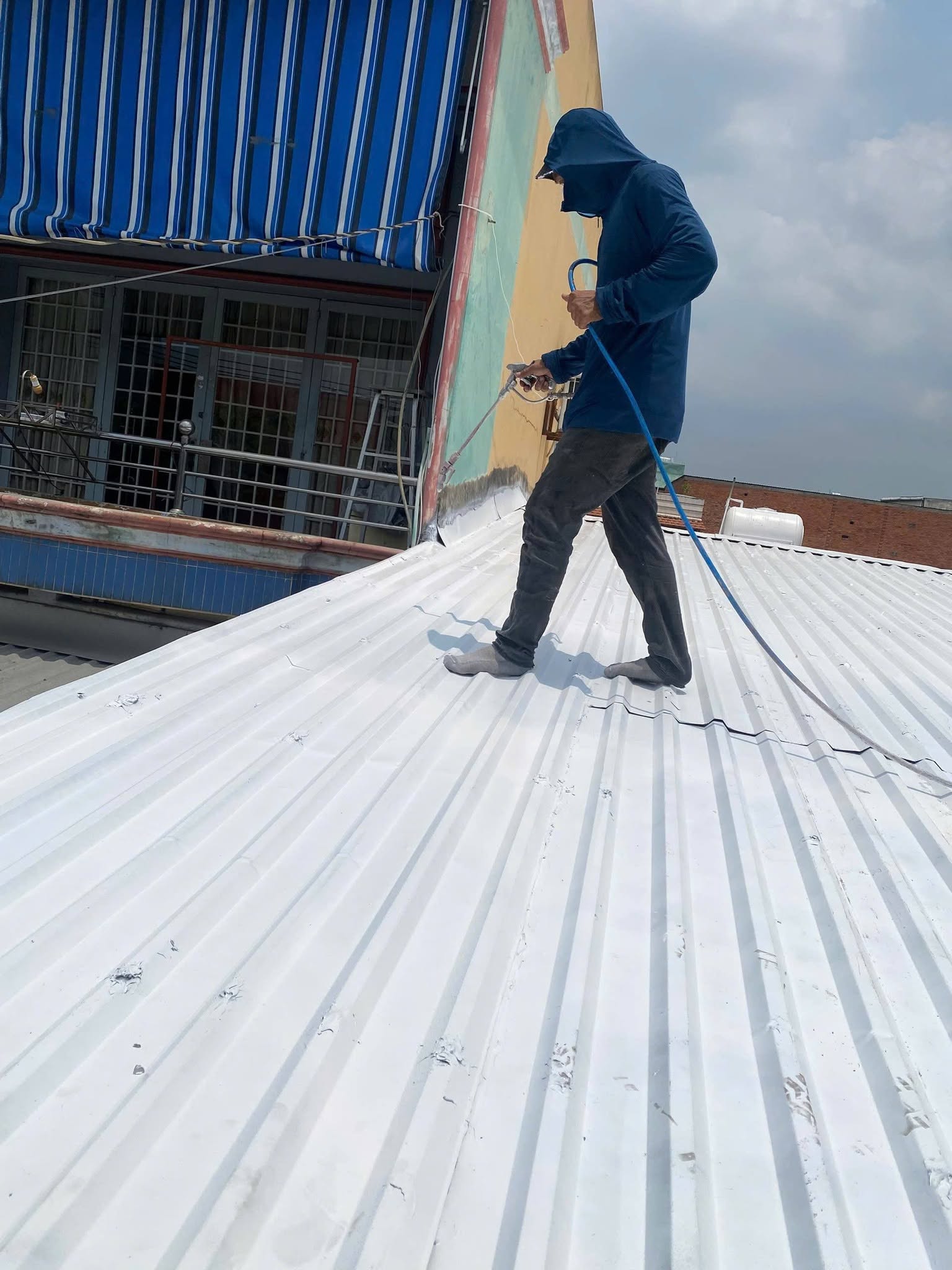 Nhu cầu chống nóng mái tôn nhà xưởng tại Hà Đông tăng cao